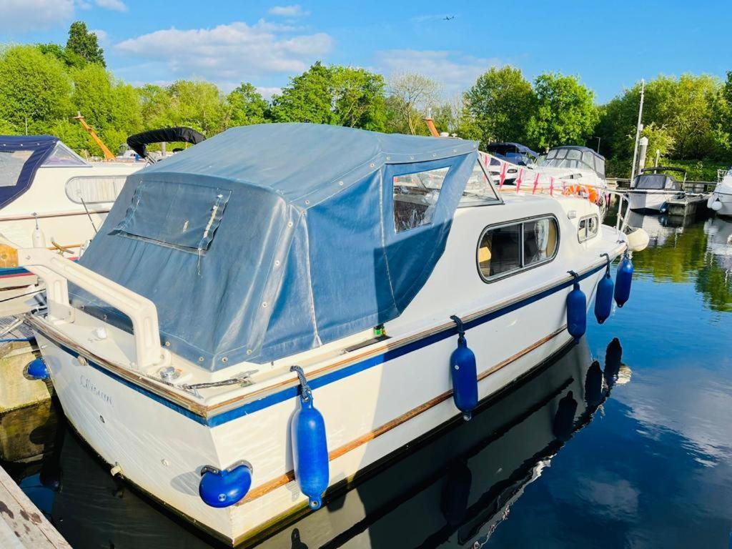 ホテル Buoyant Breaks ブレー エクステリア 写真
